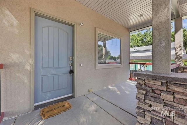 6422 W Everett St, Boise, ID 83704
