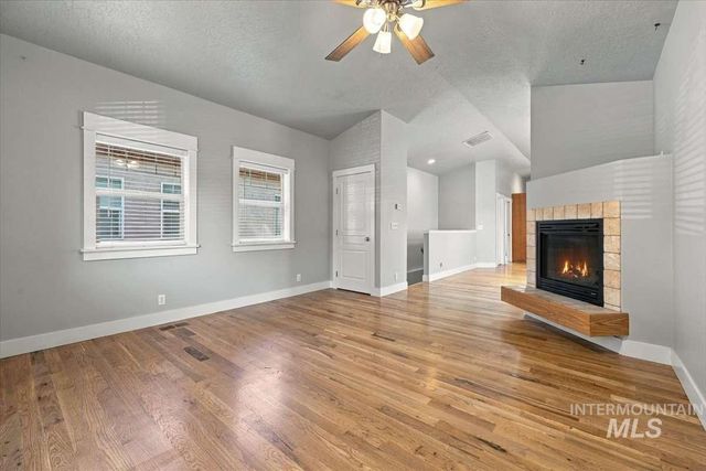 6422 W Everett St, Boise, ID 83704