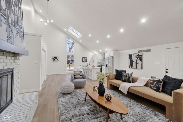 897 Nevelle Lane, Carmel, IN 46032