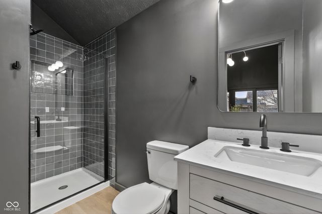 897 Nevelle Lane, Carmel, IN 46032