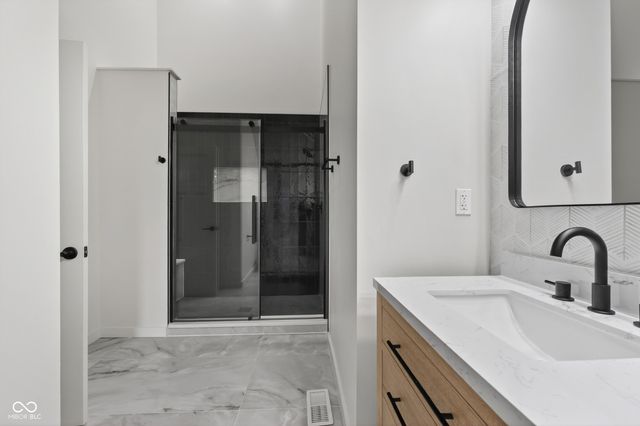 897 Nevelle Lane, Carmel, IN 46032