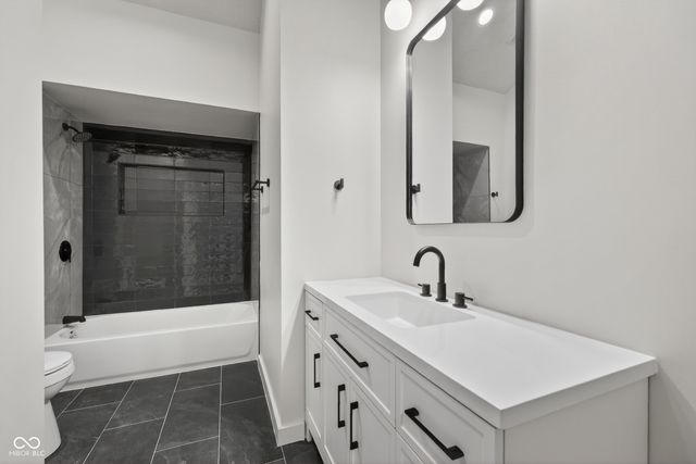 897 Nevelle Lane, Carmel, IN 46032