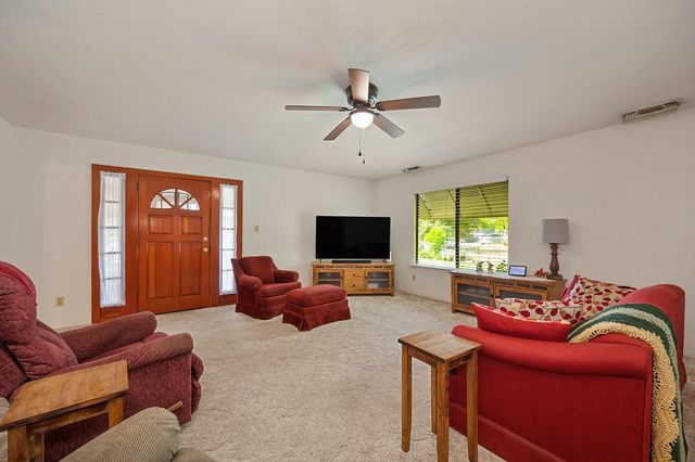 7565 Willow Way, Citrus Heights, CA 95610