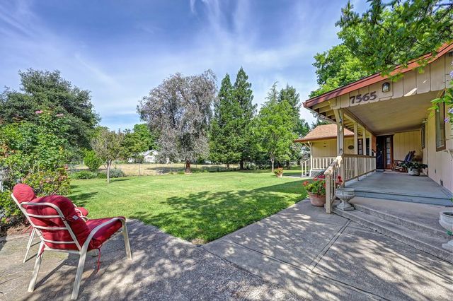 7565 Willow Way, Citrus Heights, CA 95610