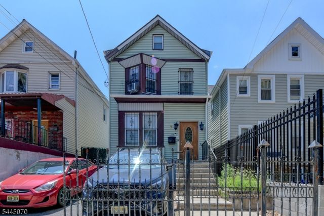 136 Sylvan Ave, Newark City, NJ 07104