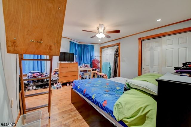 136 Sylvan Ave, Newark City, NJ 07104