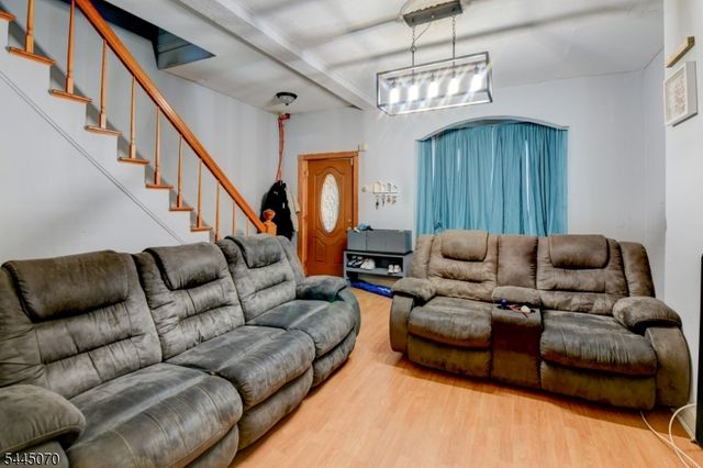 136 Sylvan Ave, Newark City, NJ 07104