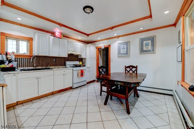 136 Sylvan Ave, Newark City, NJ 07104