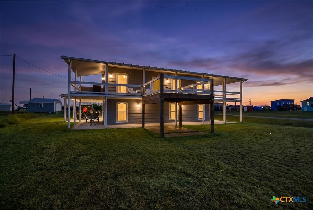 Image 1 of property listing at 965 Porpoise Drive, Palacios, TX 77465