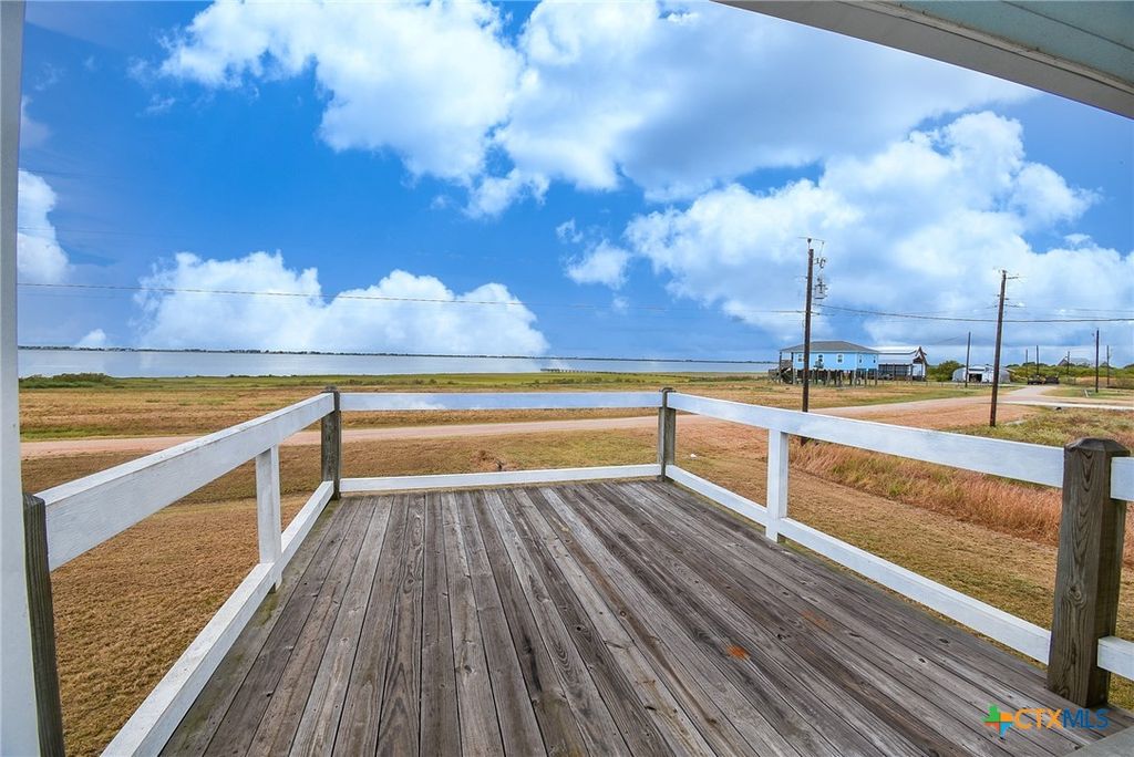 Image 12 of property listing at 965 Porpoise Drive, Palacios, TX 77465