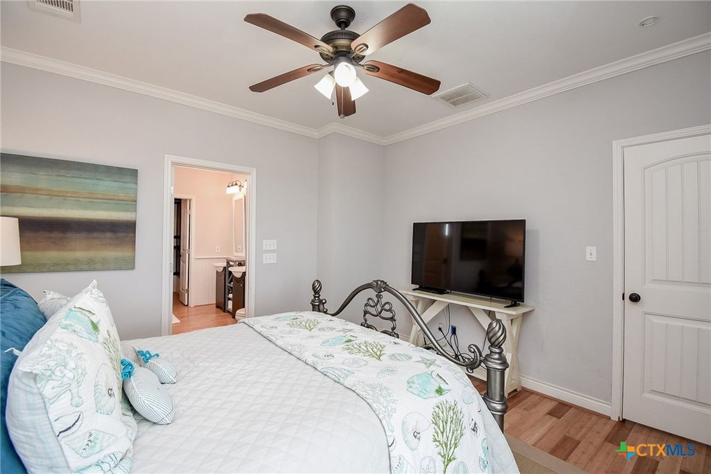 Image 25 of property listing at 965 Porpoise Drive, Palacios, TX 77465