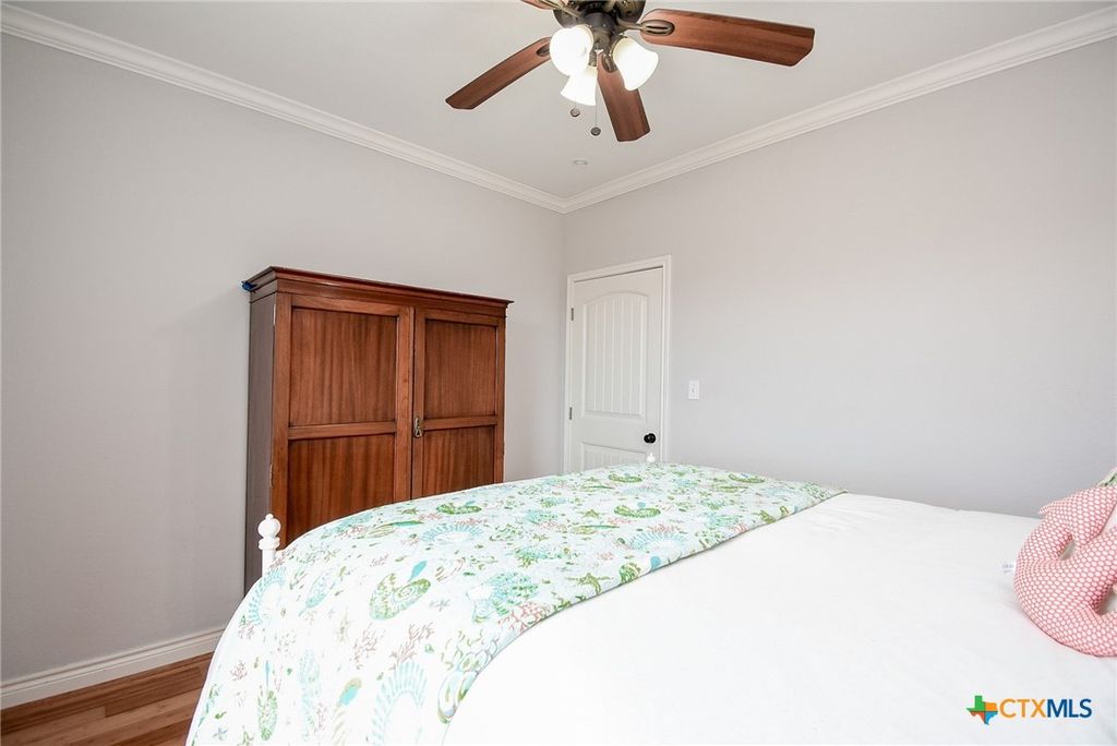 Image 30 of property listing at 965 Porpoise Drive, Palacios, TX 77465
