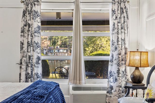 130 Old Mill Road, Flat Rock, NC 28731