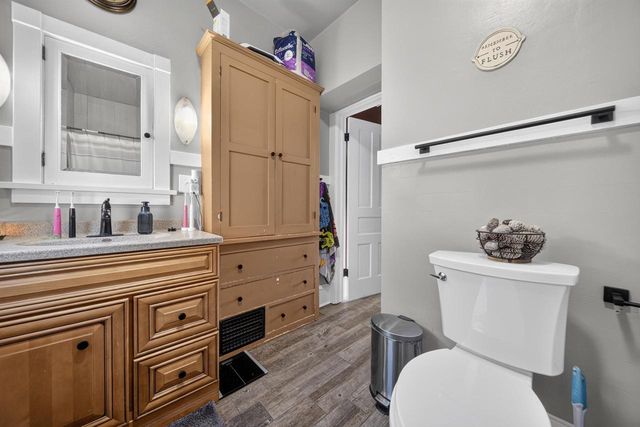 1208 WINNEBAGO AVENUE, Oshkosh, WI 54901