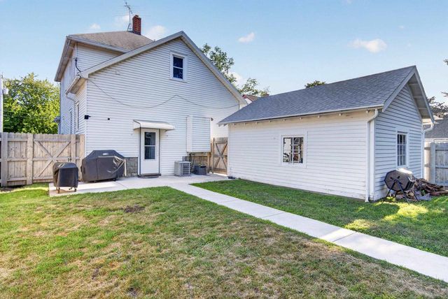 1208 WINNEBAGO AVENUE, Oshkosh, WI 54901