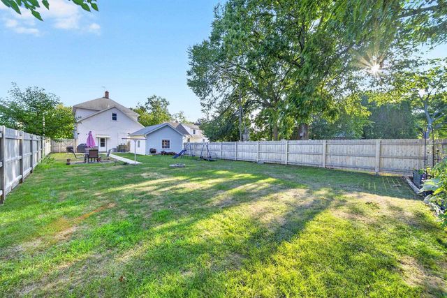 1208 WINNEBAGO AVENUE, Oshkosh, WI 54901