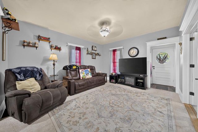 1208 WINNEBAGO AVENUE, Oshkosh, WI 54901