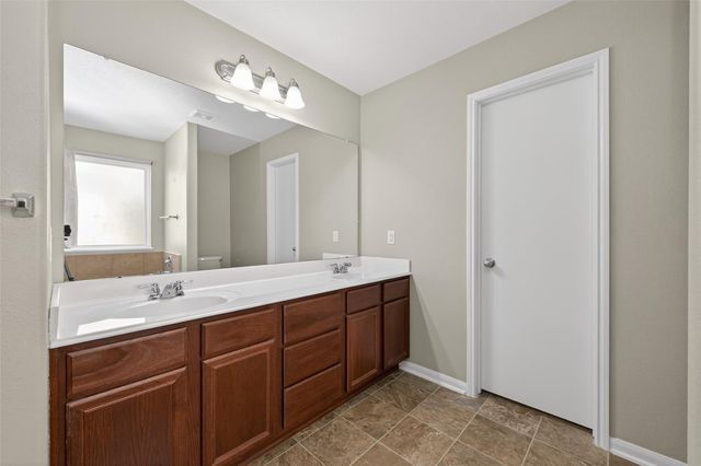 9940 Swallow Drive, Conroe, TX 77385