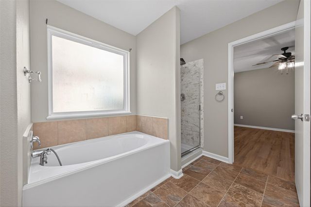 9940 Swallow Drive, Conroe, TX 77385