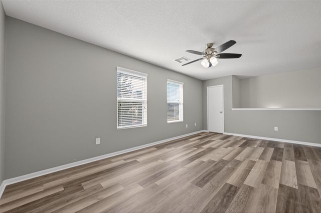 9940 Swallow Drive, Conroe, TX 77385