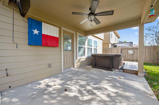 9940 Swallow Drive, Conroe, TX 77385