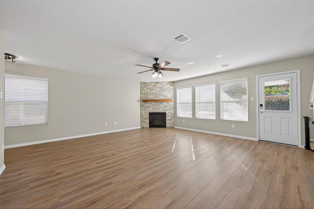 9940 Swallow Drive, Conroe, TX 77385