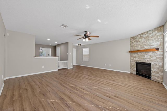 9940 Swallow Drive, Conroe, TX 77385