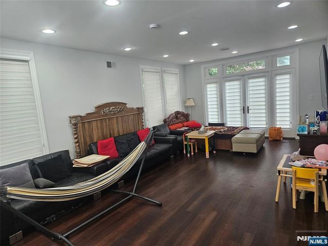 165 Leonia Avenue, Leonia, NJ 07605