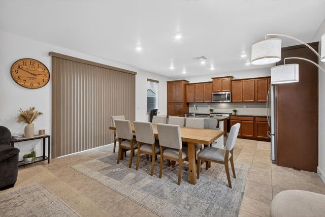 913 Puma St, Rocklin, CA 95765