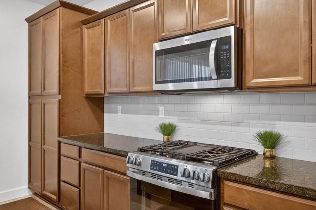 913 Puma St, Rocklin, CA 95765