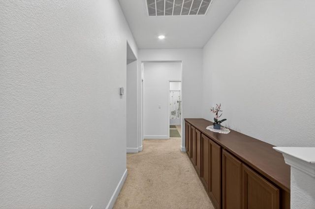 913 Puma St, Rocklin, CA 95765