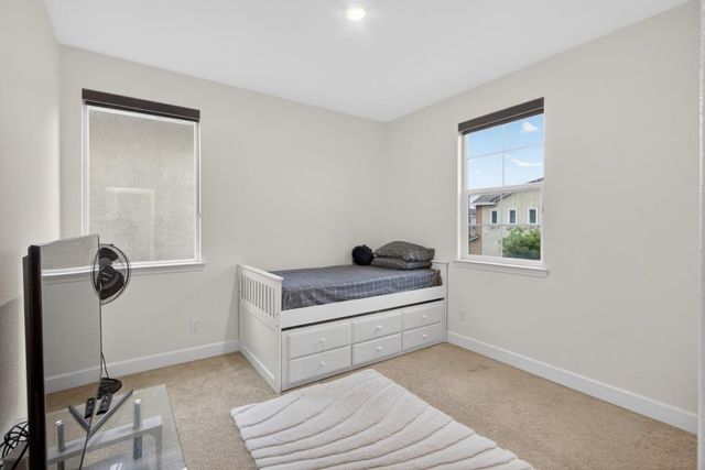 913 Puma St, Rocklin, CA 95765