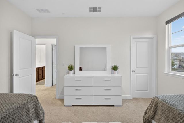 913 Puma St, Rocklin, CA 95765