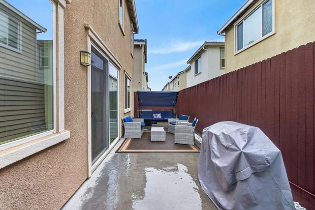 913 Puma St, Rocklin, CA 95765