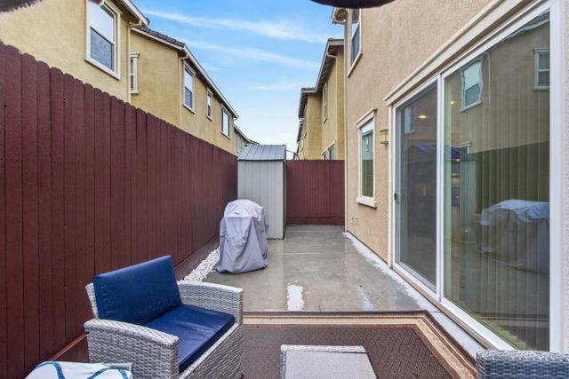 913 Puma St, Rocklin, CA 95765