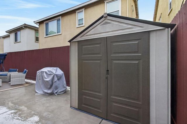 913 Puma St, Rocklin, CA 95765