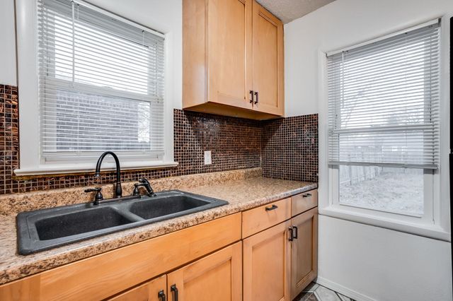 2320 S Alameda Pl, Wichita, KS 67211