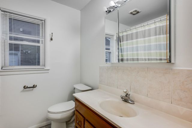 2320 S Alameda Pl, Wichita, KS 67211