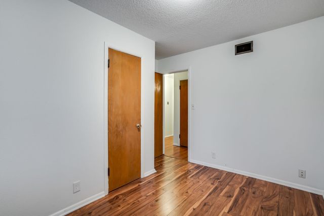 2320 S Alameda Pl, Wichita, KS 67211