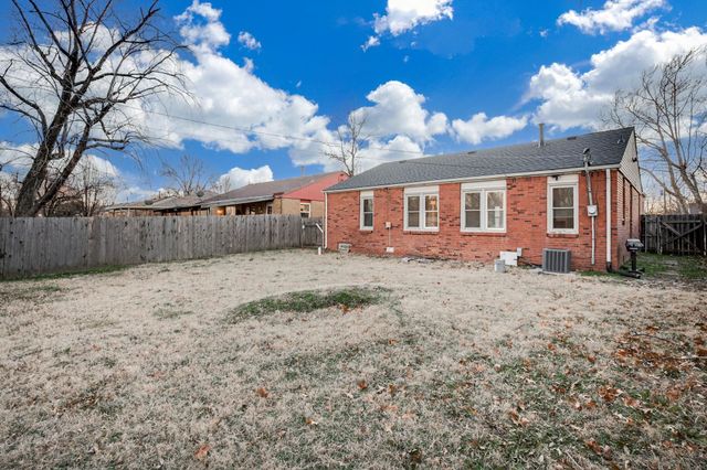 2320 S Alameda Pl, Wichita, KS 67211