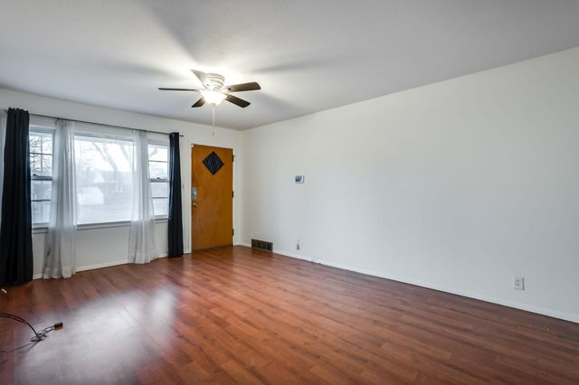 2320 S Alameda Pl, Wichita, KS 67211