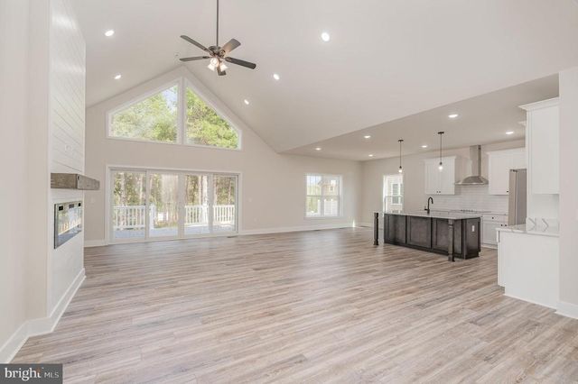 26700 DANIELS POINT DR, Unionville, VA 22567