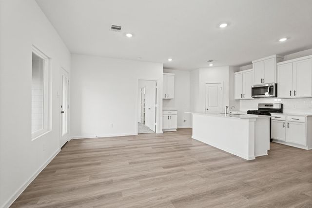 525 Wax Myrtle Way, Hockley, TX 77447
