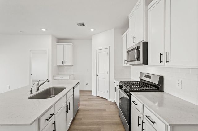 525 Wax Myrtle Way, Hockley, TX 77447