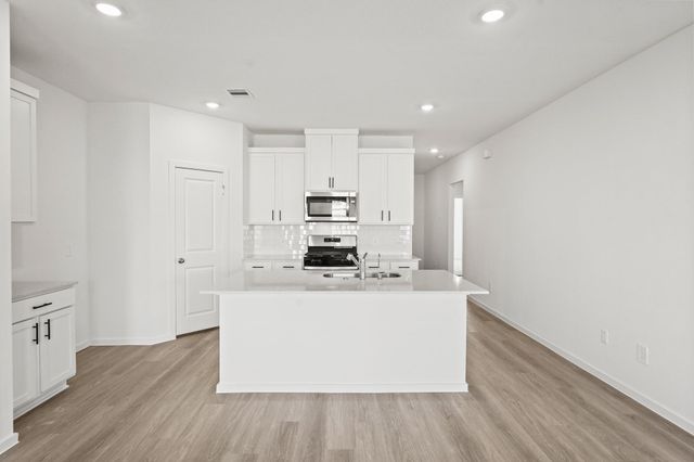 525 Wax Myrtle Way, Hockley, TX 77447