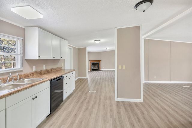 124 Sue Ella Court, Townville, SC 29689