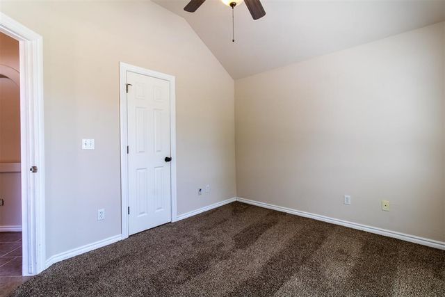 8121 Woodhue Drive, Oklahoma City, OK 73135