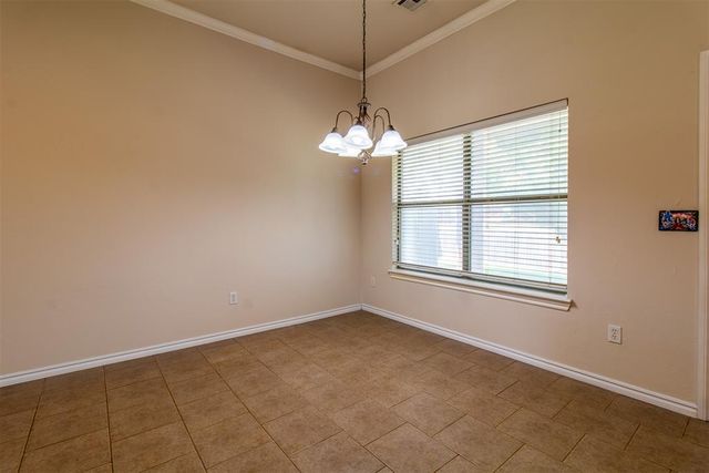 8121 Woodhue Drive, Oklahoma City, OK 73135