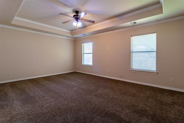 8121 Woodhue Drive, Oklahoma City, OK 73135