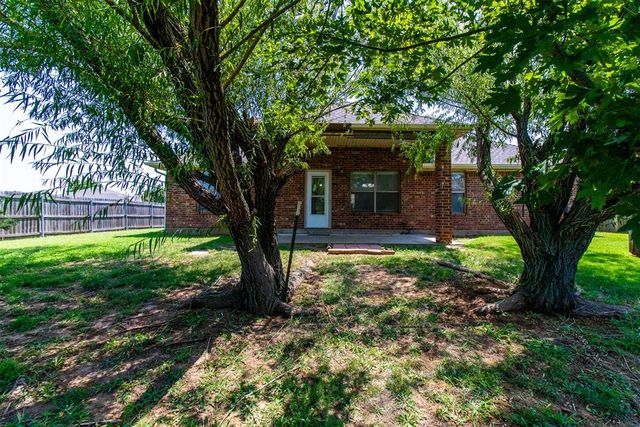 8121 Woodhue Drive, Oklahoma City, OK 73135